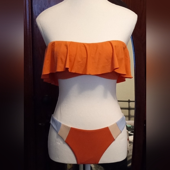 SOLD - Picture 5 of 8